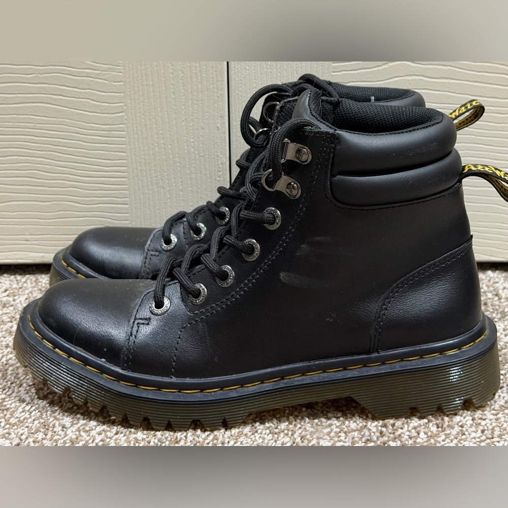 Dr. Martens  AW004 Air Wair Black Leather Boots Size US Size M5 W7